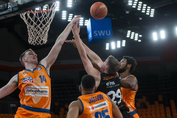 的友谊赛中 的友谊赛中